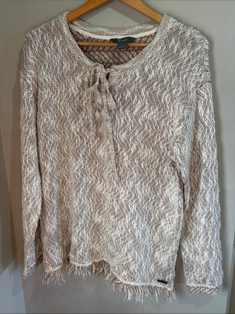Natural Reflections Cream and Tan Tie-Neck Fringe Hem Sweater (large)
